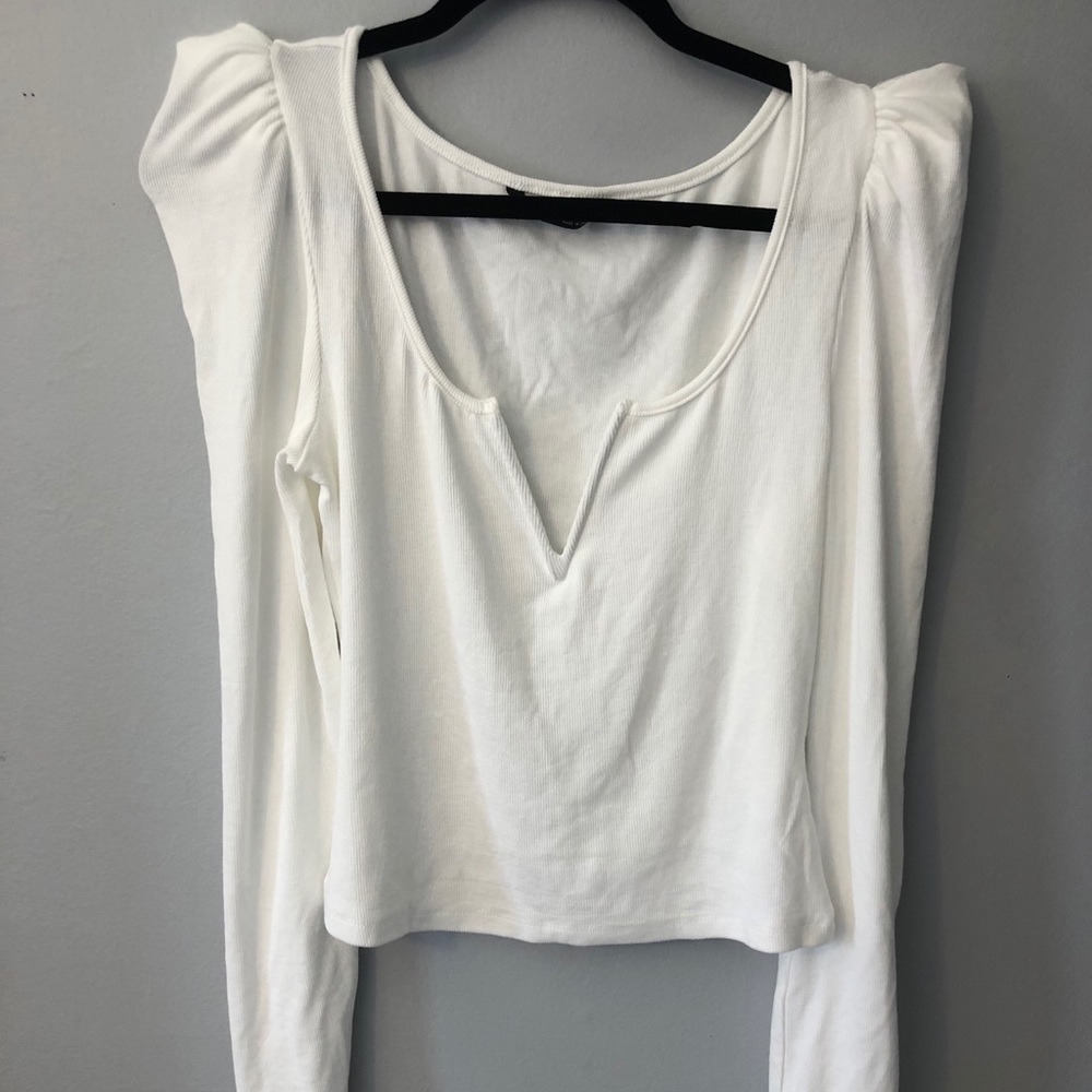 White v neck long sleeve